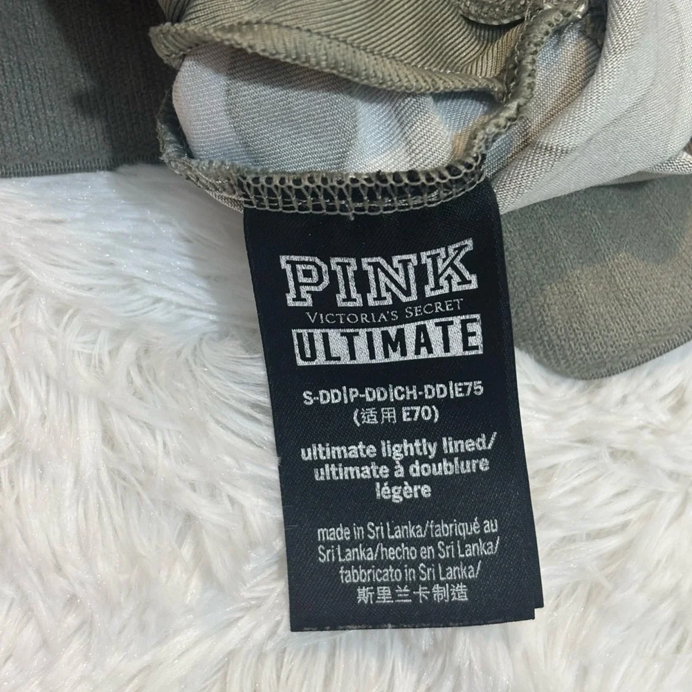 PINK Camo Scoop Neck Sports Bra Size Small